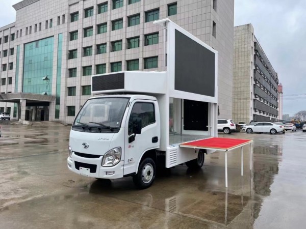 上汽躍進(jìn)國六LED宣傳車(chē)圖片