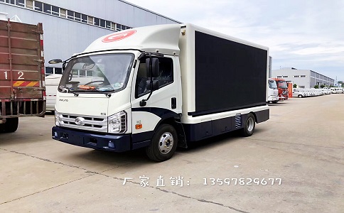 福田輕卡系列廣告車(chē)